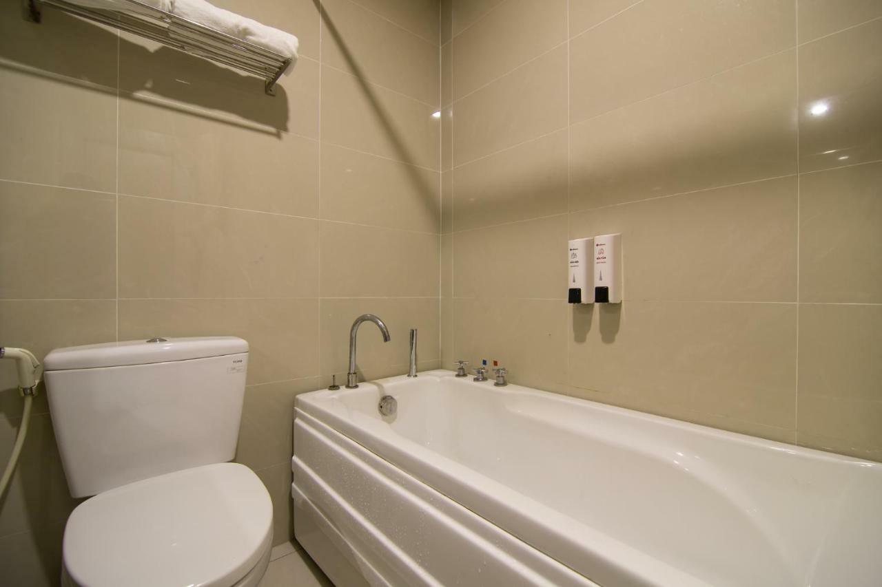 Reddoorz Plus @ Trung Son Residence 胡志明市 外观 照片