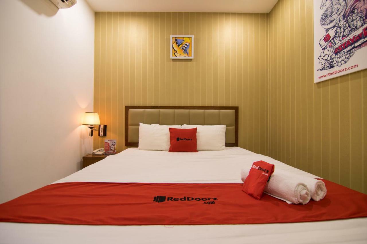 Reddoorz Plus @ Trung Son Residence 胡志明市 外观 照片